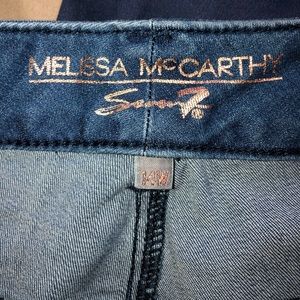 Melissa McCarthy Jeans - Splatter Paint Distressed Melissa McCarthy Jeans Melissa McCarthy Jeans - Splatter Paint Distressed Melissa McCarthy Jeans